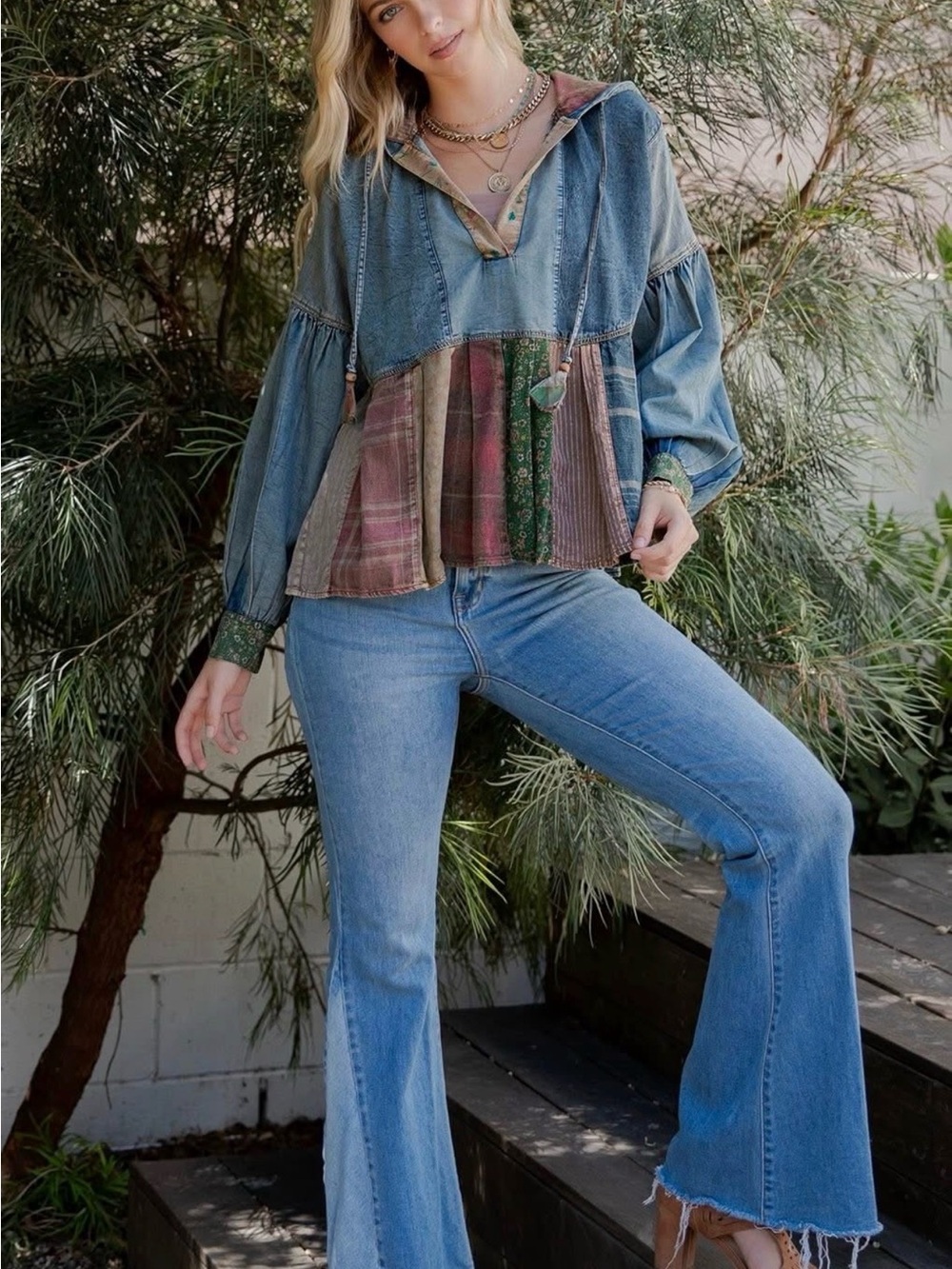 K151 Young Threads Women’s Boho Patchwork Denim Hoodie Blue Denim Multicolor NWT - Picture 4 of 12